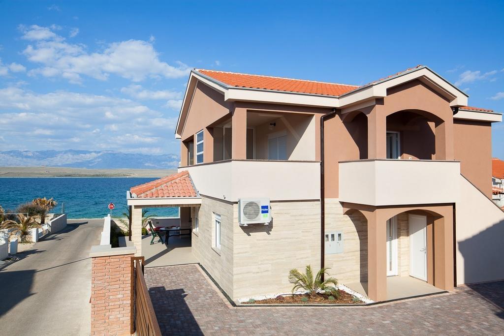 Apartments Vista วีร์ ภายนอก รูปภาพ